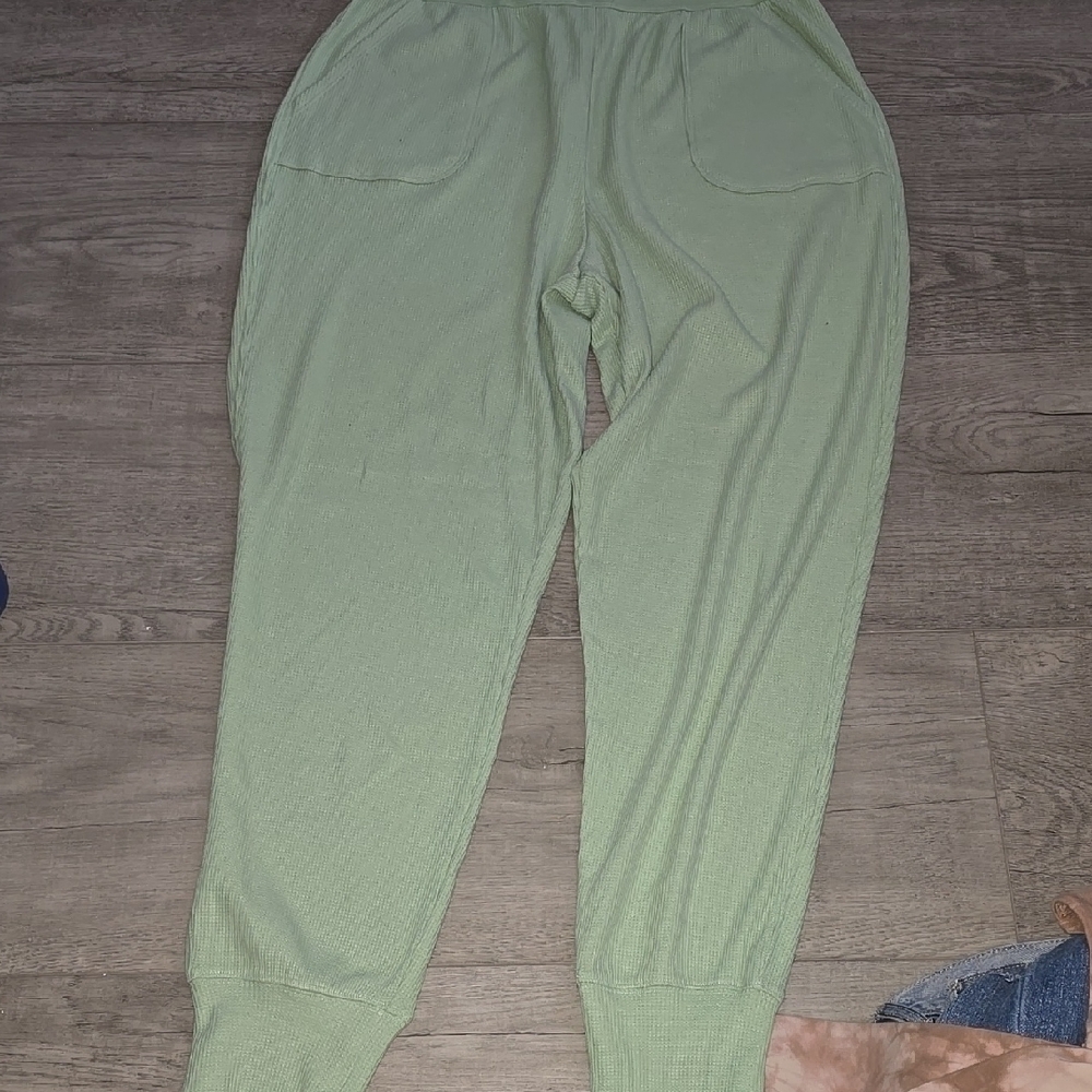 DEAL PINK Victoria's Secret Light Green Joggers